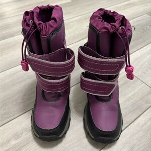 Lands’End Kids Snow Flurry Insulated Winter Boots in Fuchsia Plum